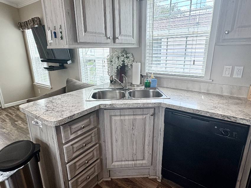 1300 N River Road Lot E92 a Venice, FL Mobile or Manufactured Home for Sale